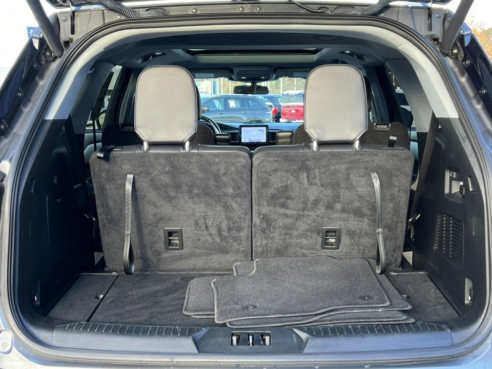 Certified 2022 Ford Explorer XLT w/ Equipment Group 202A image 42