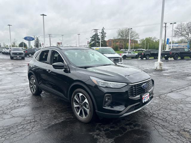 Certified 2024 Ford Escape Platinum w/ Class II Trailer Tow Package AWD/4WD image 10