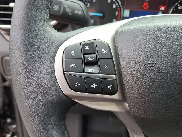Certified 2023 Ford Explorer Limited w/ Limited Technology Package AWD/4WD image 17