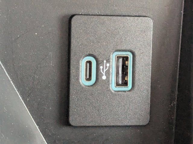 Certified 2023 Ford F150 Platinum w/ Equipment Group 701A High image 23