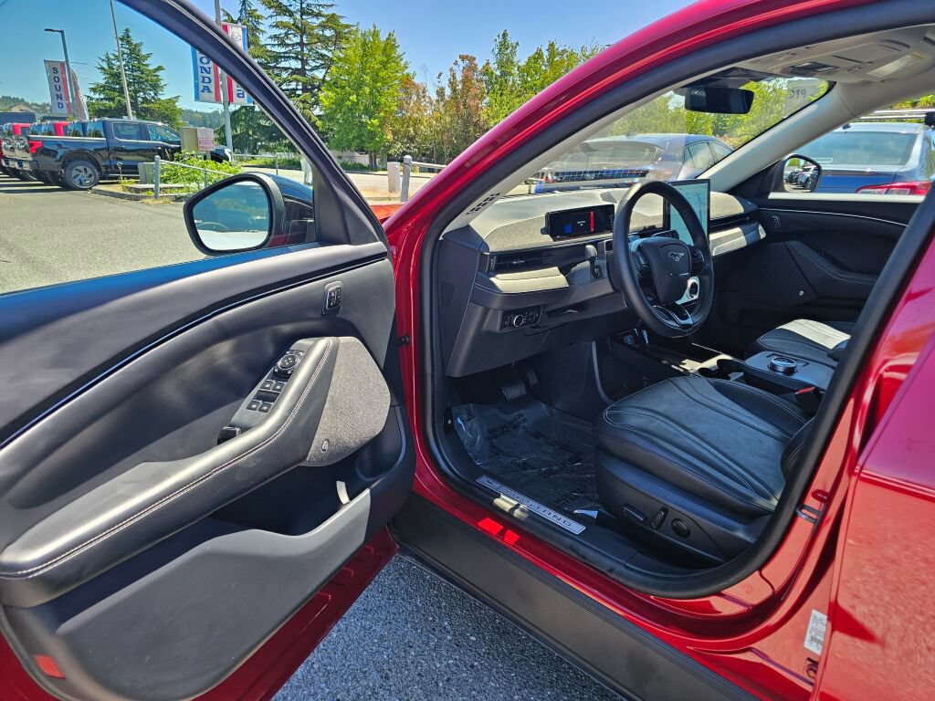 Certified 2023 Ford Mustang Mach-E Premium AWD/4WD image 14
