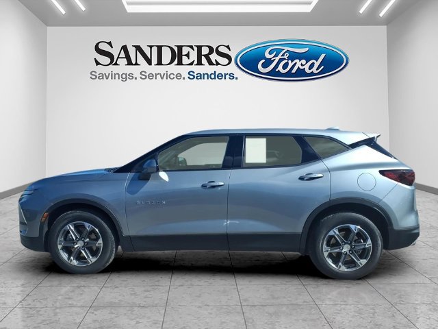 Used 2025 Chevrolet Blazer LT AWD/4WD image 5