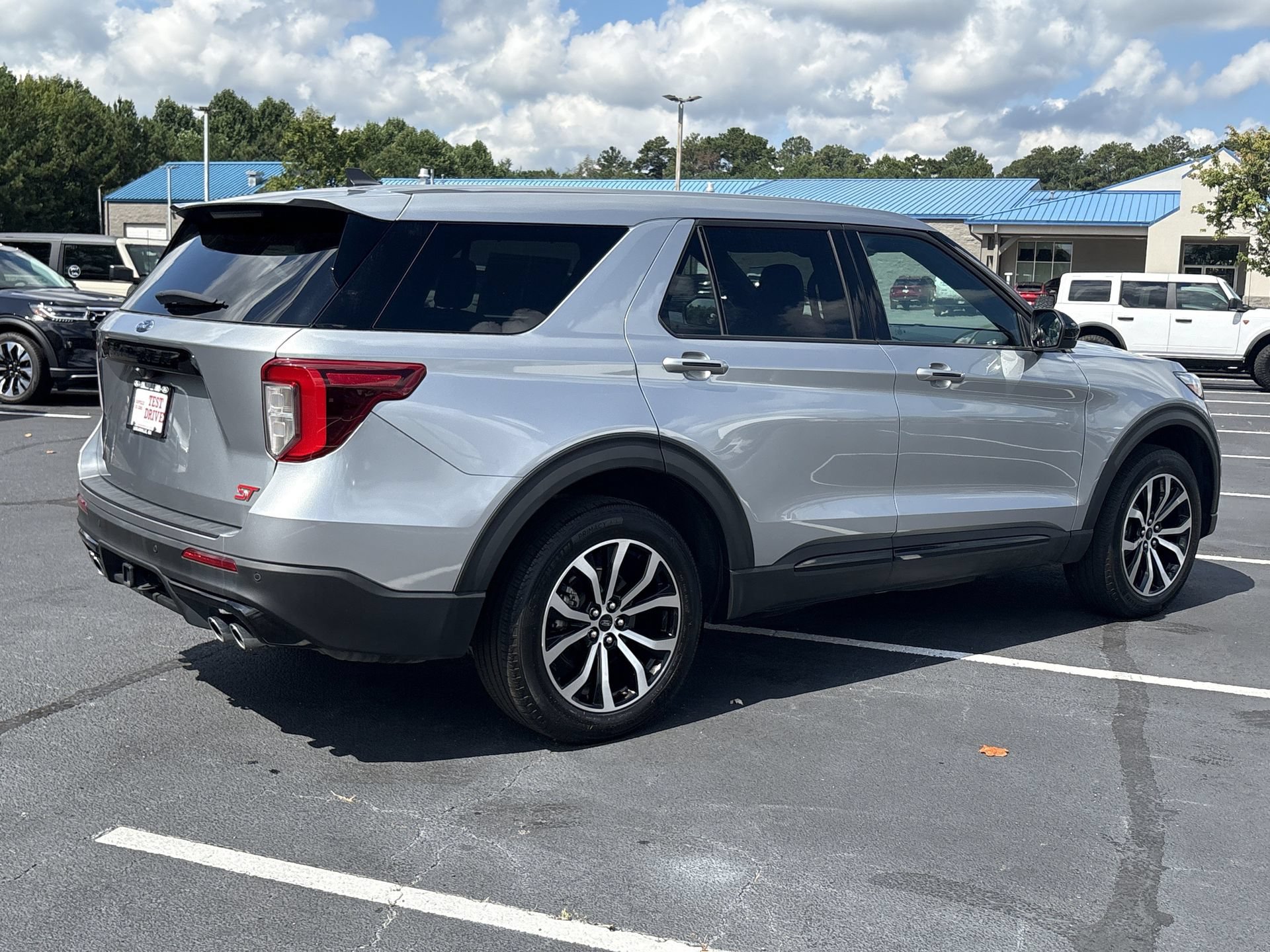 Certified 2022 Ford Explorer ST AWD/4WD image 25