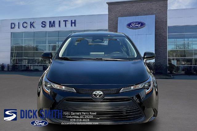 Used 2024 Toyota Corolla LE FWD image 2