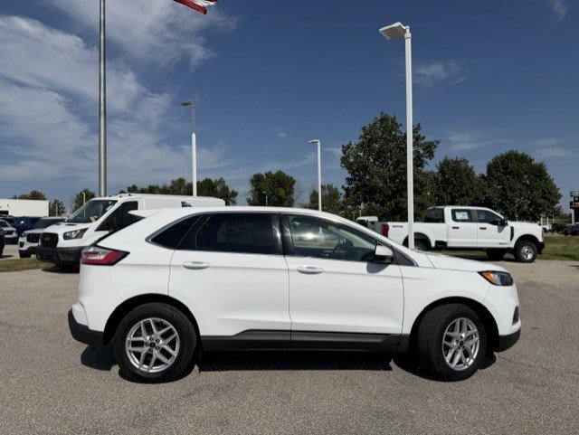Certified 2024 Ford Edge SEL AWD/4WD image 9