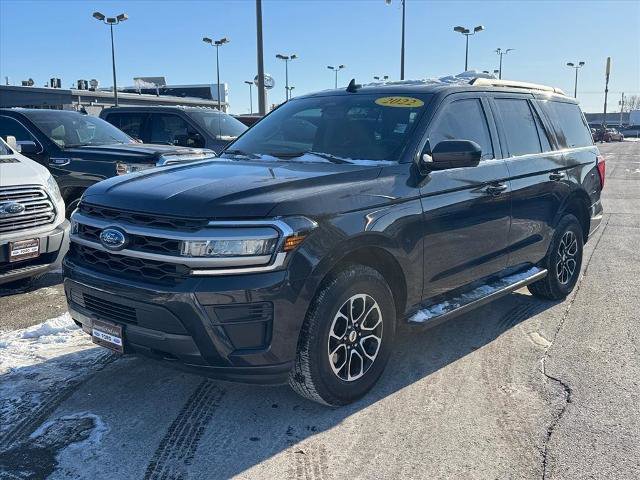 Certified 2022 Ford Expedition XLT image 1