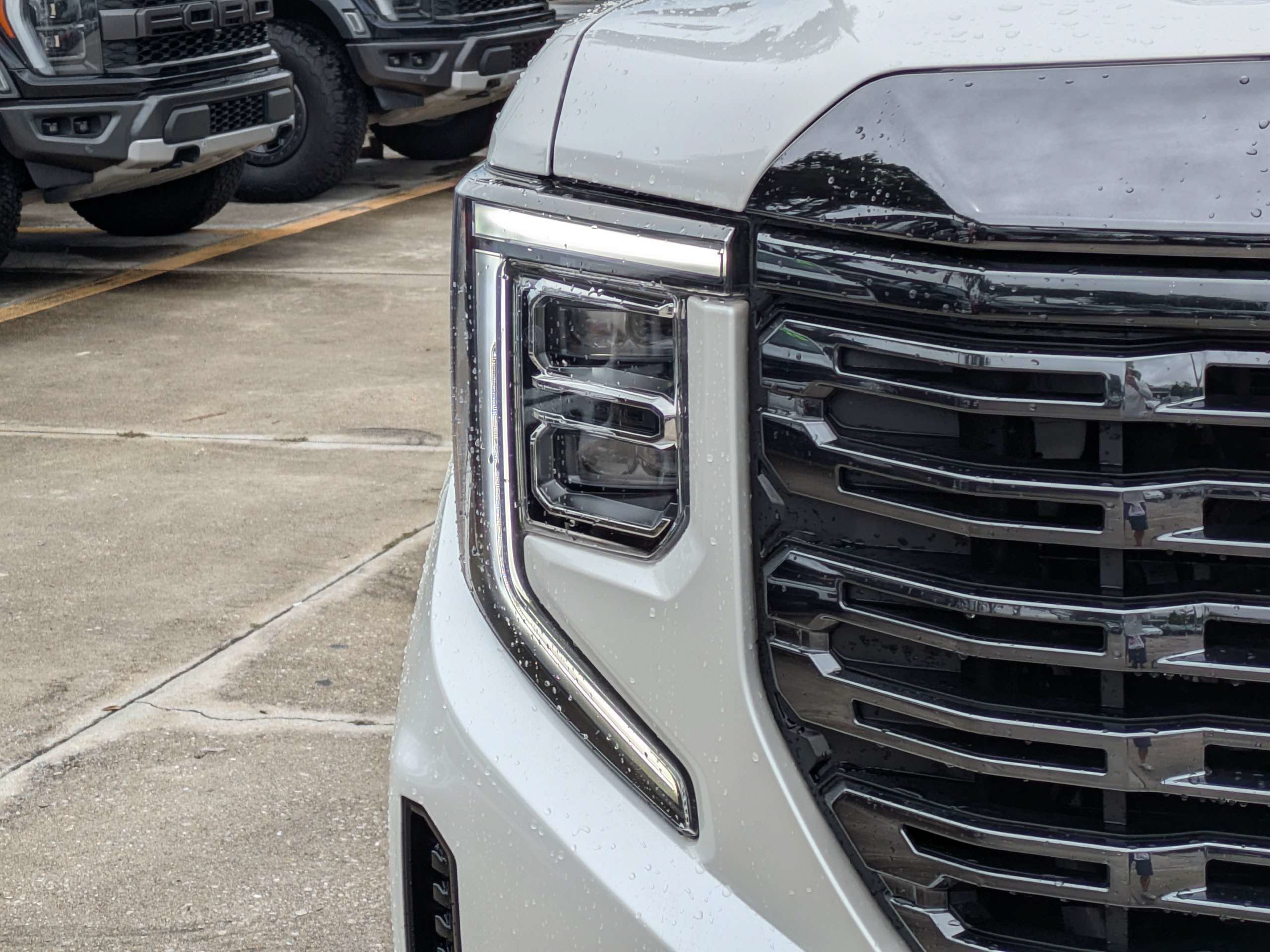 Used 2022 GMC Sierra 1500 Denali Ultimate AWD/4WD image 9