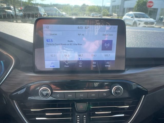 Certified 2020 Ford Escape Titanium AWD/4WD image 23