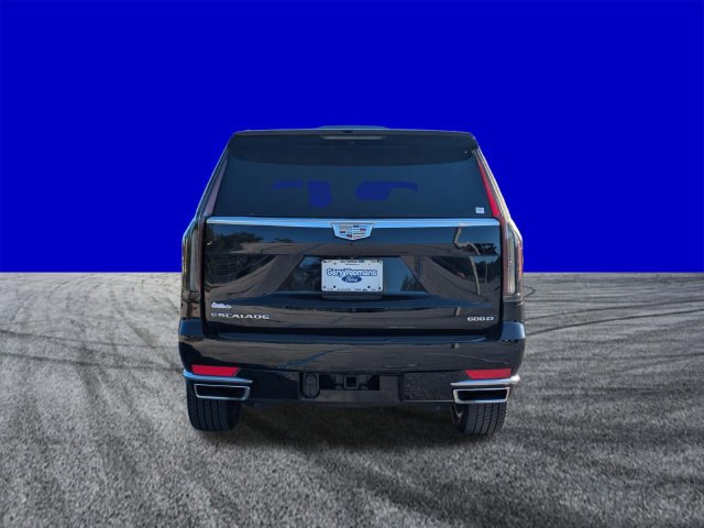 Used 2023 Cadillac Escalade Luxury AWD/4WD image 5