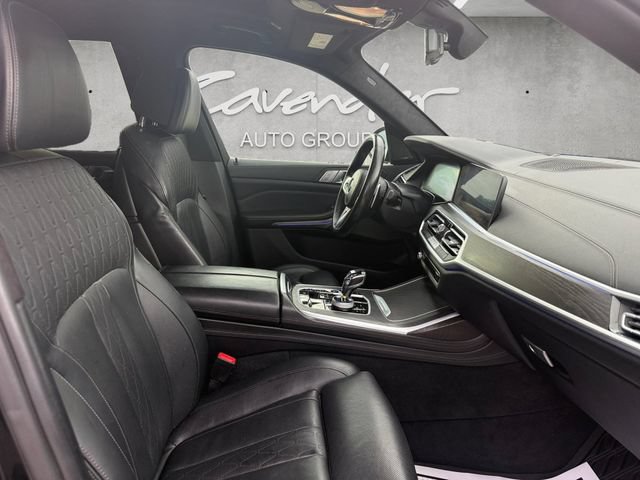 Used 2021 BMW X7 xDrive40i w/ M Sport Package AWD/4WD image 25