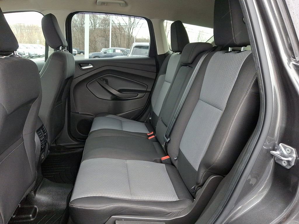Certified 2018 Ford Escape SE w/ SE Sync 3 Package image 10
