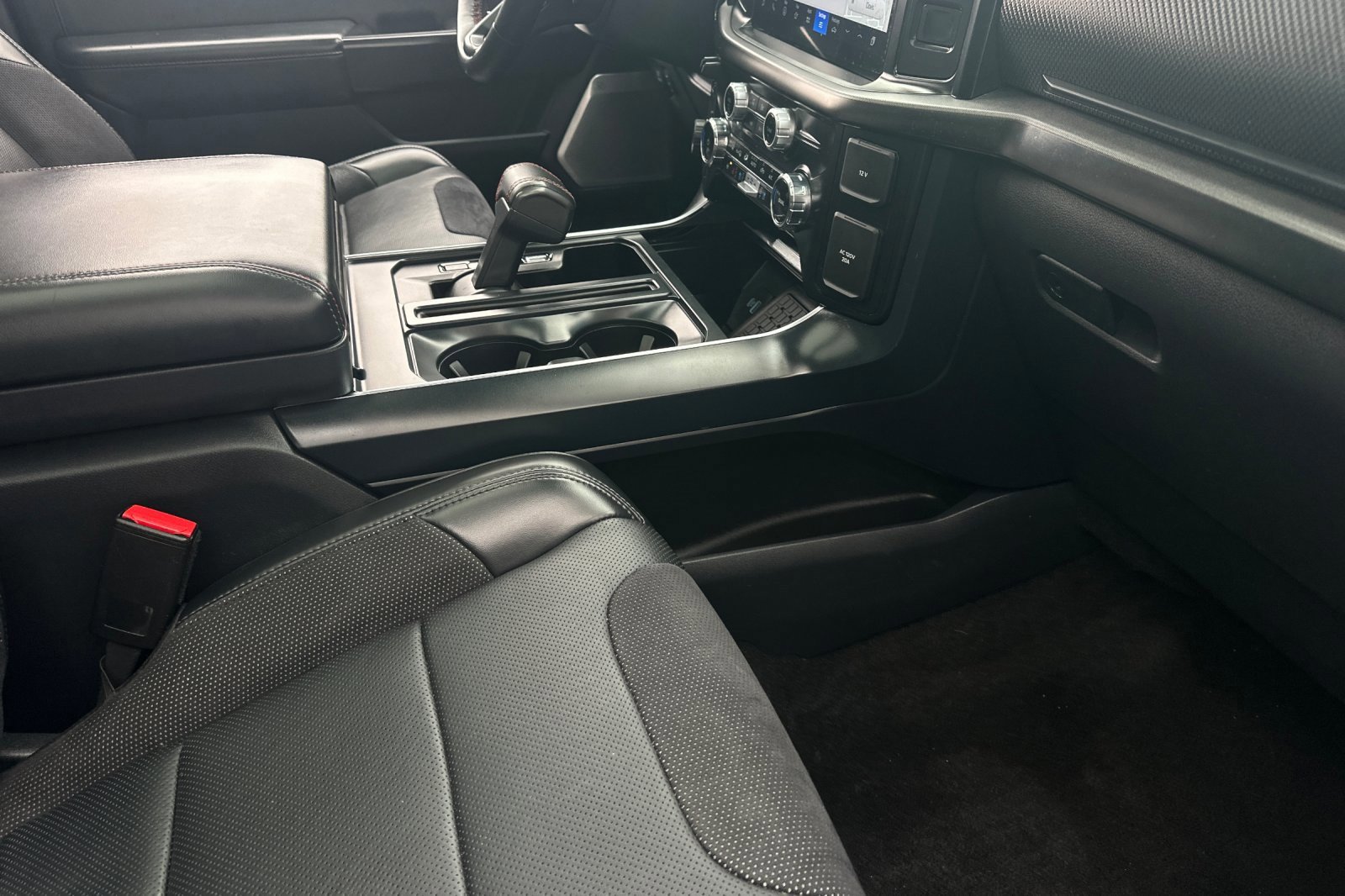 Certified 2024 Ford F150 Raptor image 16