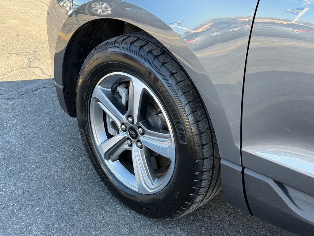 Certified 2024 Ford Edge SEL w/ Convenience Package image 17