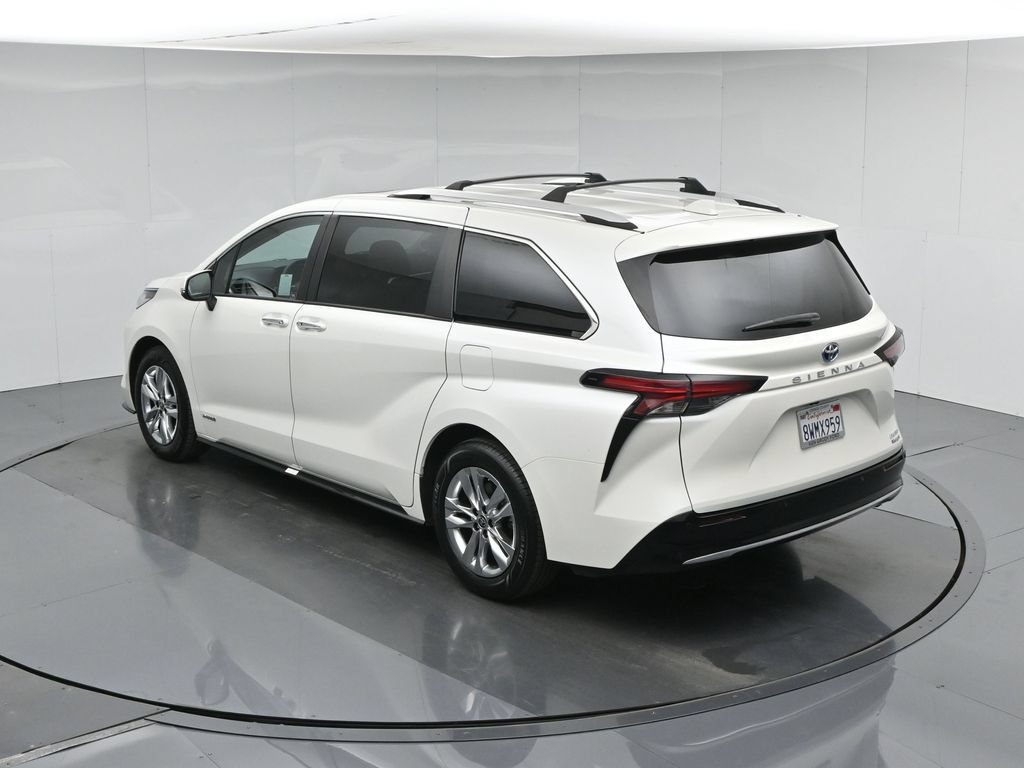 Used 2021 Toyota Sienna Limited FWD image 46