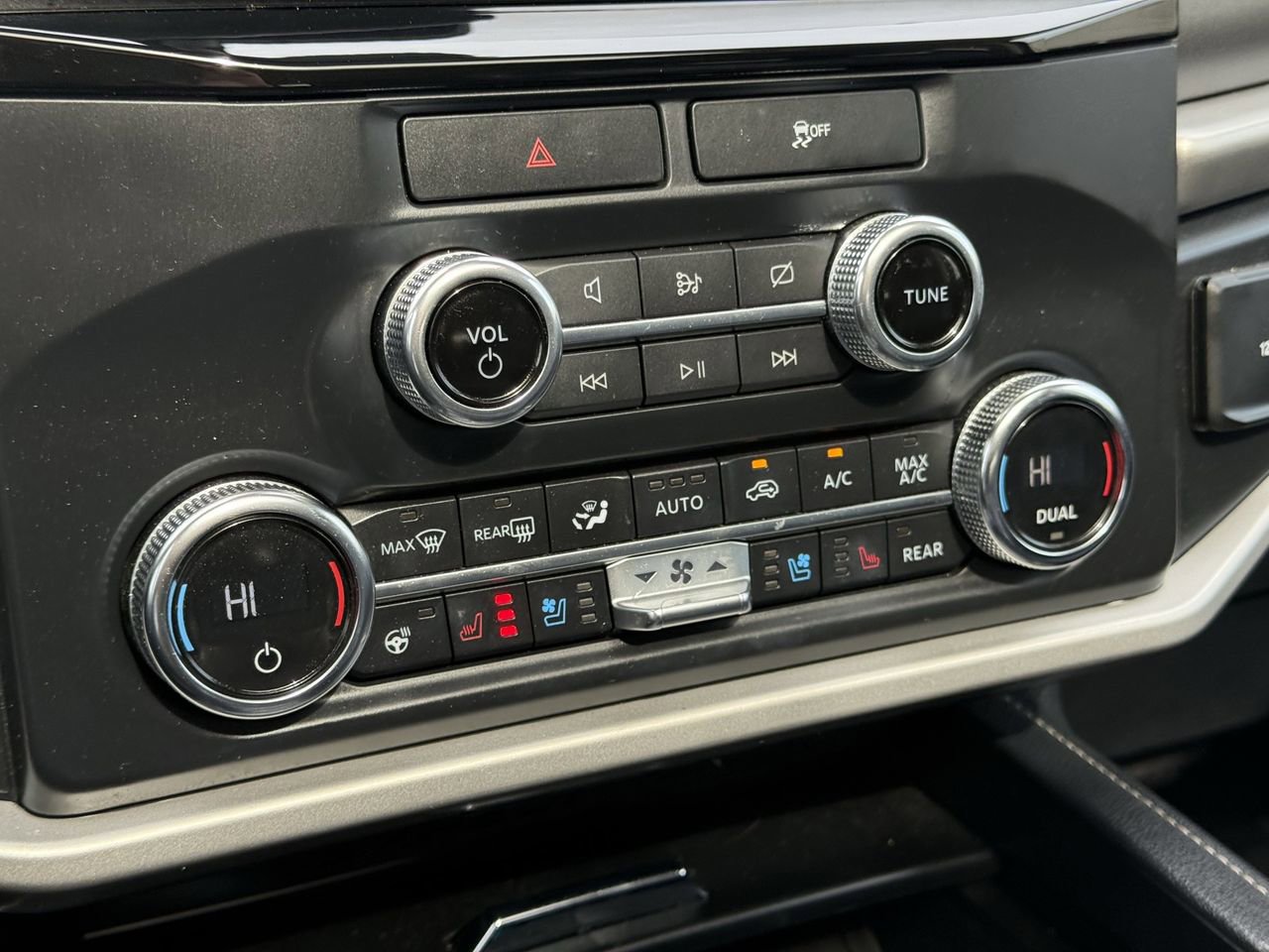 Certified 2022 Ford Expedition XLT image 19