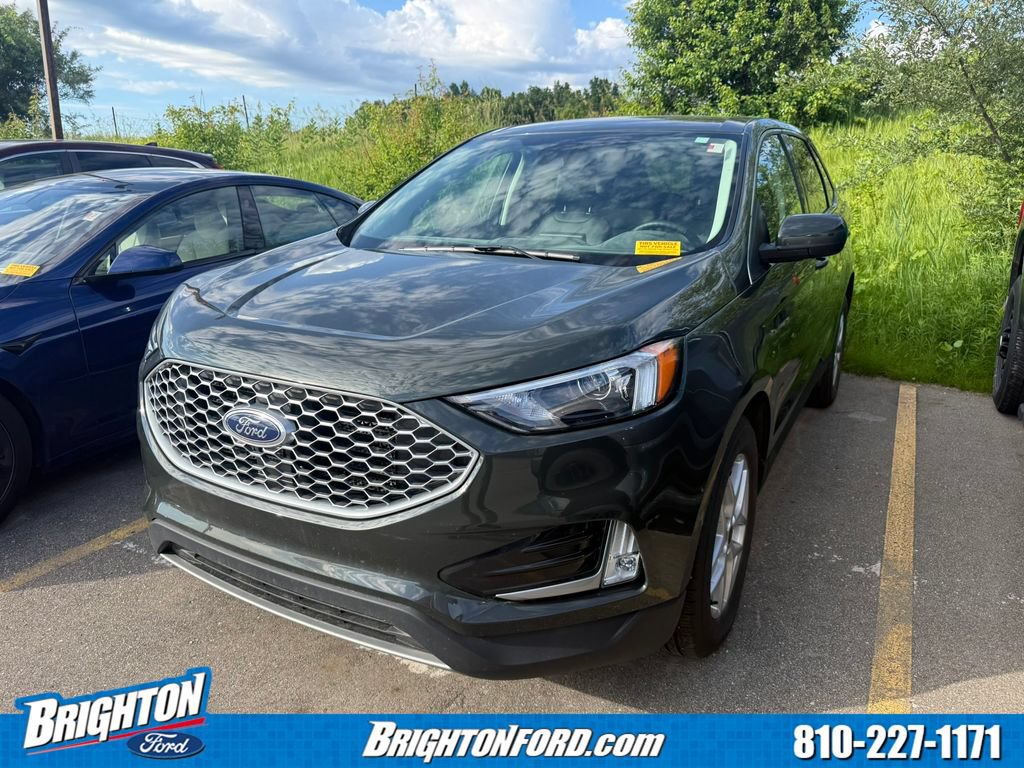 Certified 2023 Ford Edge SEL w/ Convenience Package AWD/4WD image 3