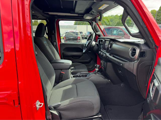 Used 2022 Jeep Wrangler Unlimited Rubicon 4xe AWD/4WD image 13