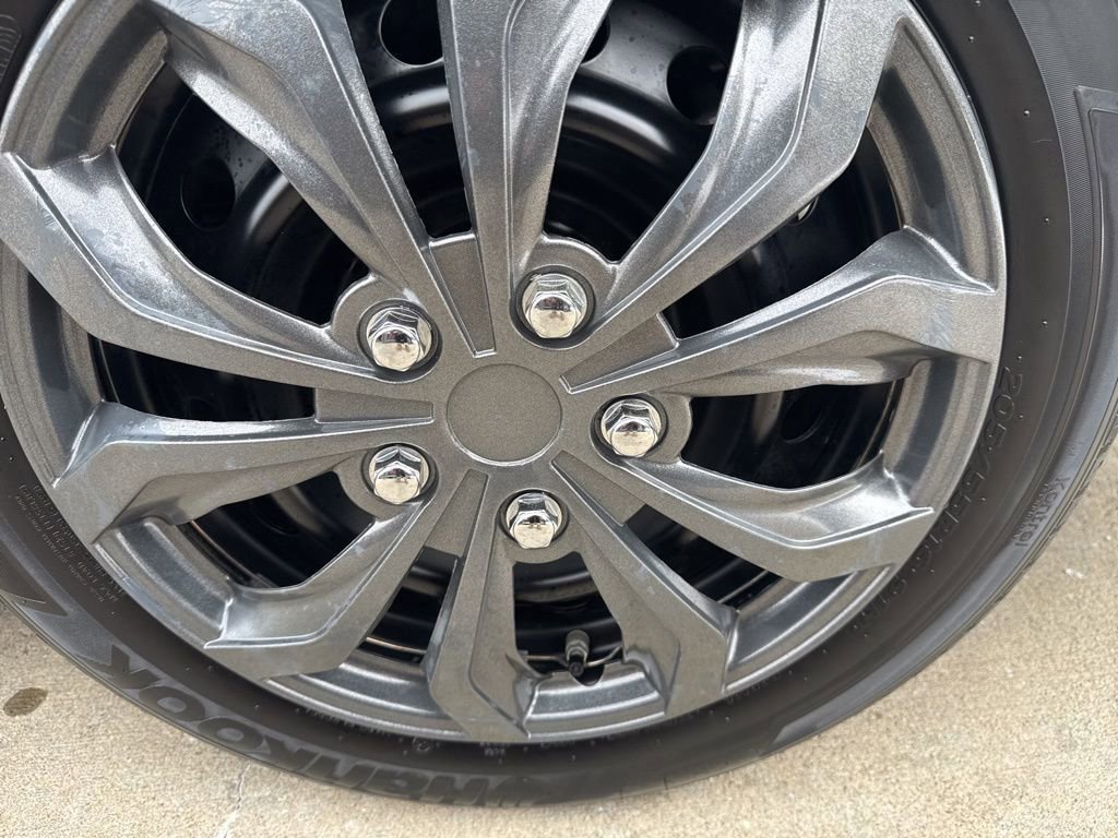 Used 2022 Toyota Corolla LE image 54