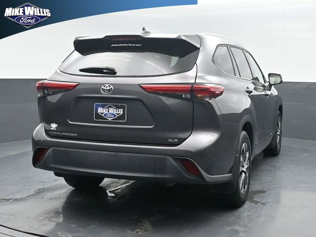 Used 2022 Toyota Highlander XLE FWD image 7