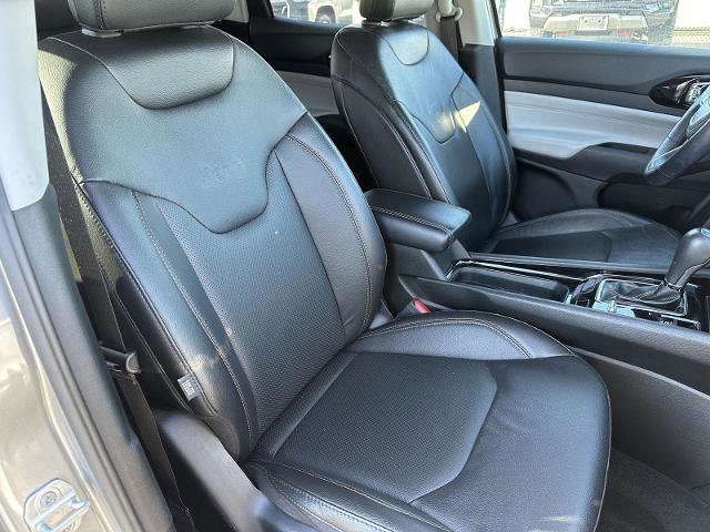 Used 2022 Jeep Compass Limited AWD/4WD image 16