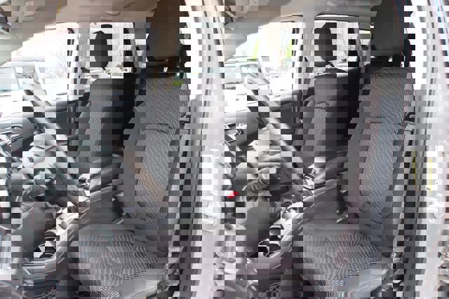 Used 2019 Dodge Journey SE image 16