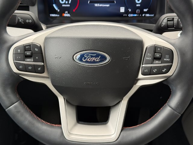 Certified 2025 Ford Explorer Active w/ Active Comfort Package AWD/4WD image 30