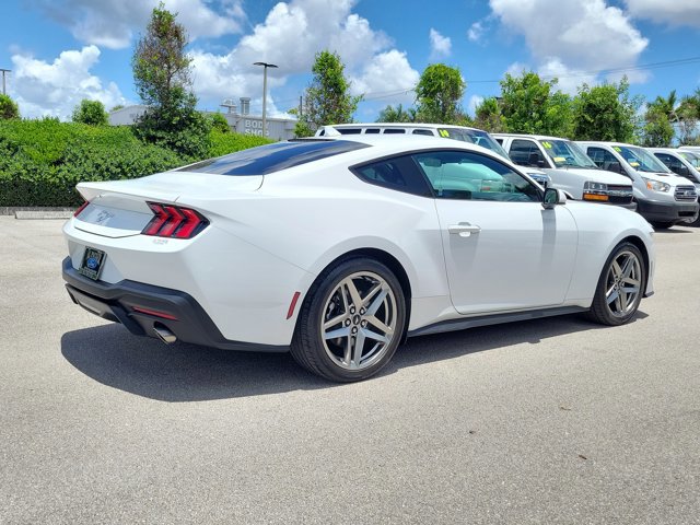 Certified 2024 Ford Mustang Coupe RWD image 7