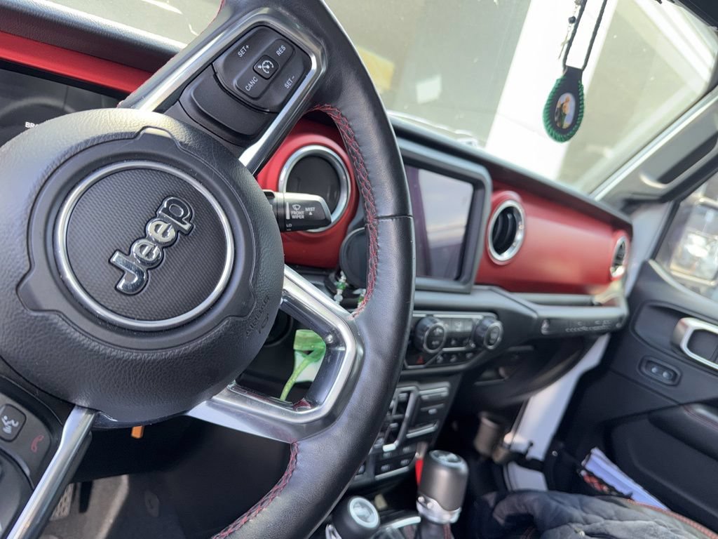 Used 2018 Jeep Wrangler Unlimited Rubicon AWD/4WD image 6