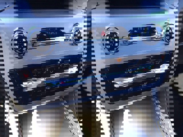 Certified 2022 Ford Explorer XLT w/ Equipment Group 202A image 16