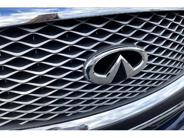Used 2024 INFINITI QX80 Luxe image 29
