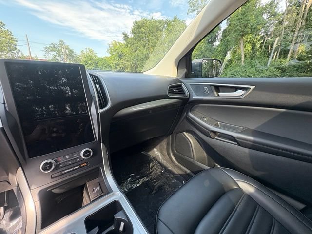 Certified 2024 Ford Edge SEL w/ Convenience Package AWD/4WD image 35