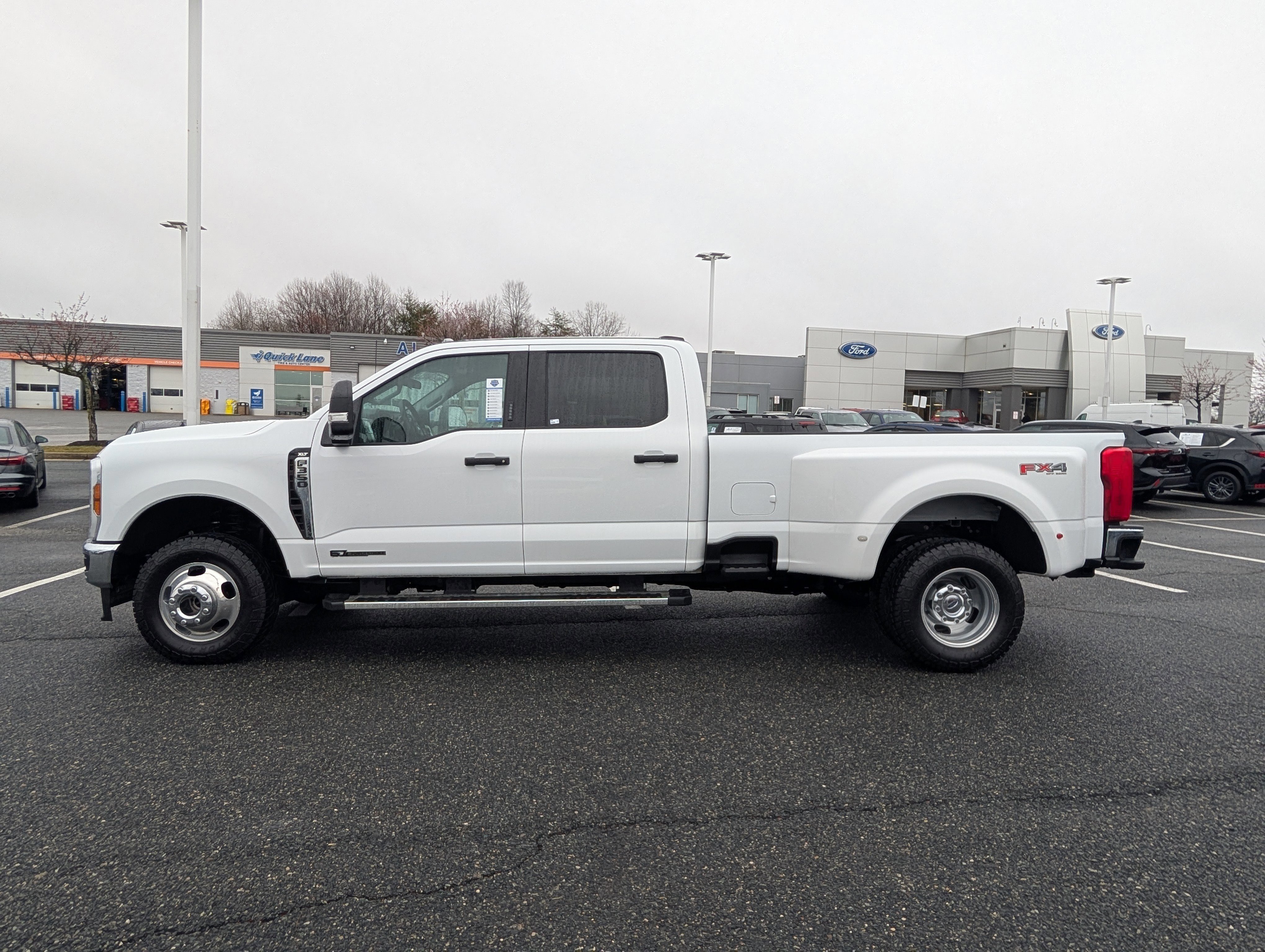 Certified 2024 Ford F350 XLT image 2