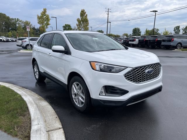 Certified 2024 Ford Edge SEL w/ Convenience Package AWD/4WD image 7