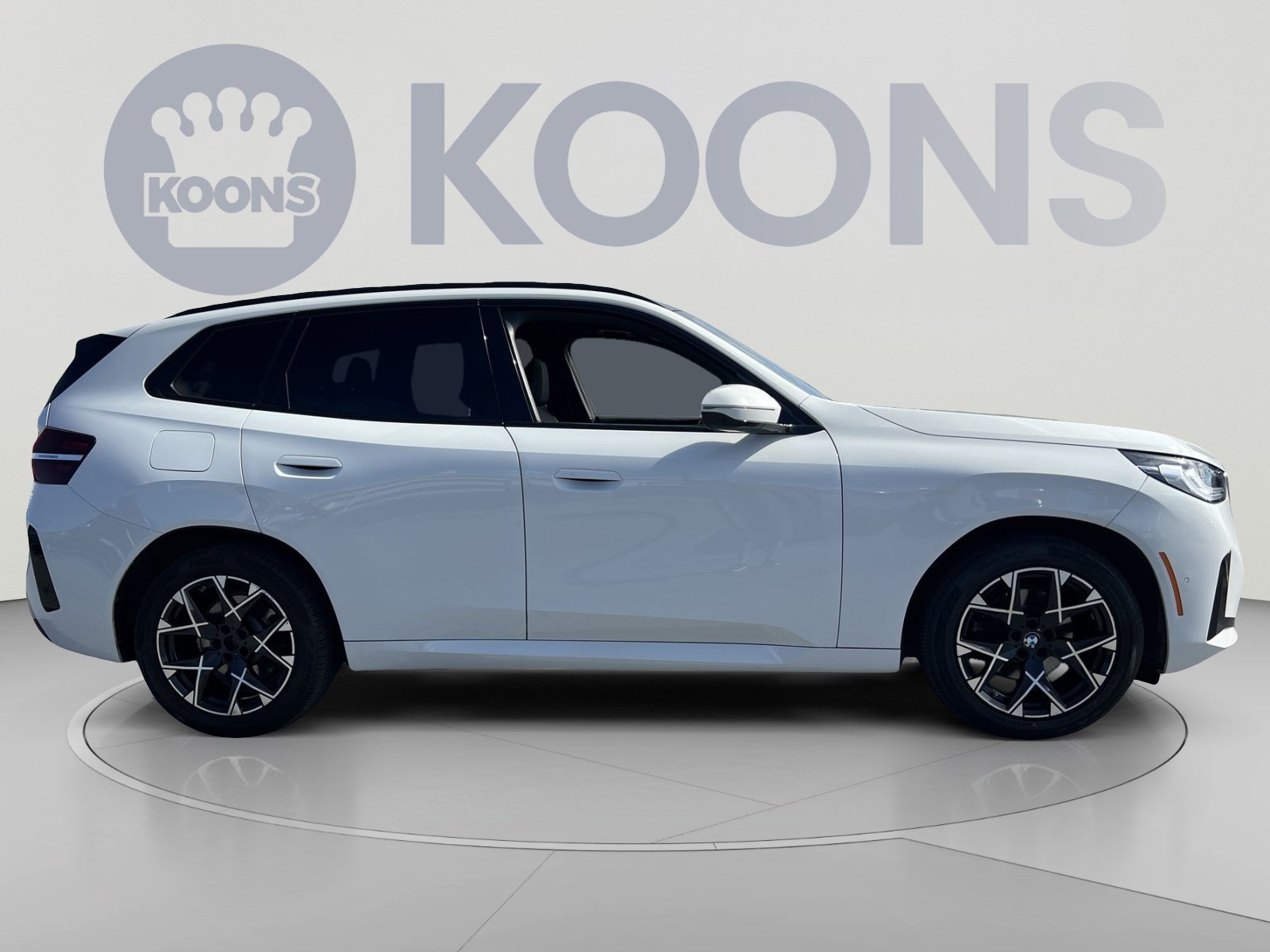 Used 2025 BMW X3 xDrive30i w/ Premium Package AWD/4WD image 8