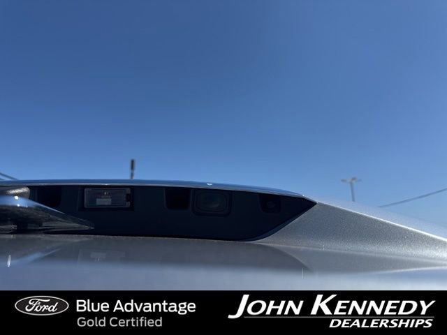 Certified 2022 Ford Explorer XLT w/ Equipment Group 202A AWD/4WD image 36