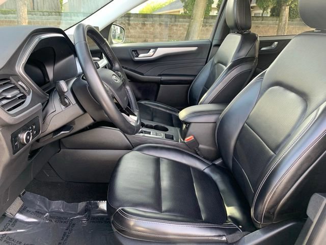 Certified 2024 Ford Escape Platinum image 13