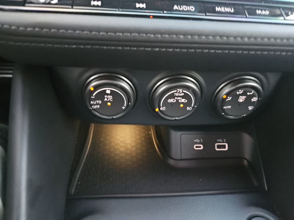 Used 2025 Nissan Z Performance w/ Floor Mat Package RWD image 17