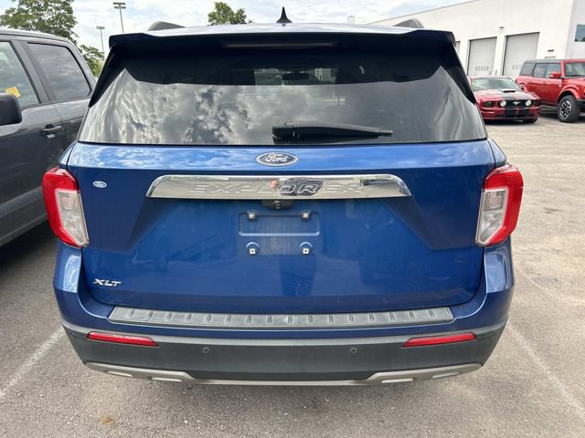 Certified 2022 Ford Explorer XLT w/ Equipment Group 202A RWD image 6