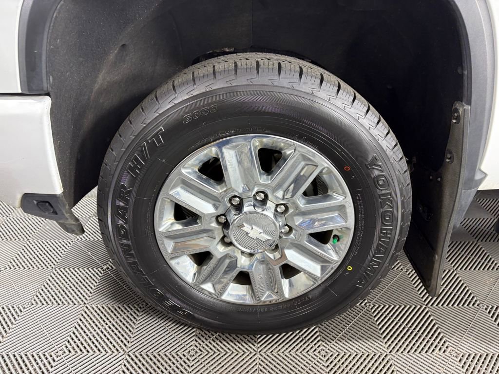 Used 2024 Chevrolet Silverado 3500 High Country image 10