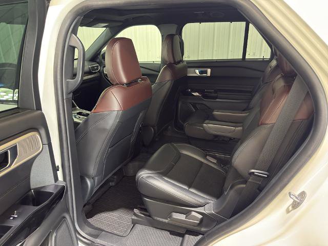 Certified 2023 Ford Explorer Platinum w/ Class IV Trailer Tow Package AWD/4WD image 29