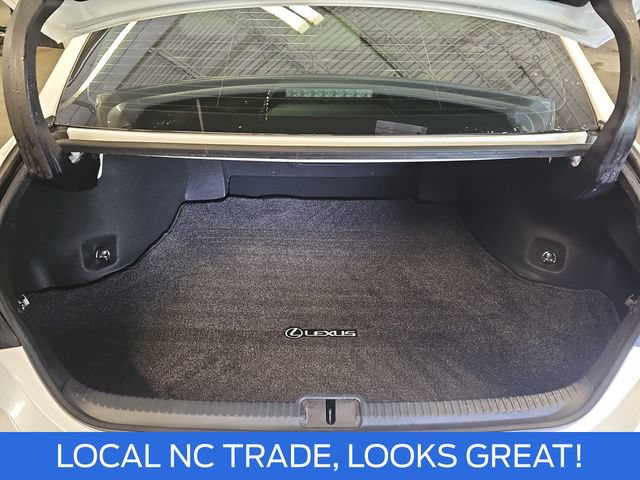 Used 2024 Lexus ES 350 Ultra Luxury w/ Accessory Package (Z2) FWD image 12