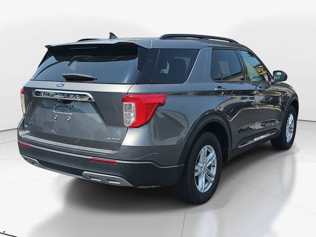 Certified 2023 Ford Explorer XLT w/ Equipment Group 202A AWD/4WD image 4