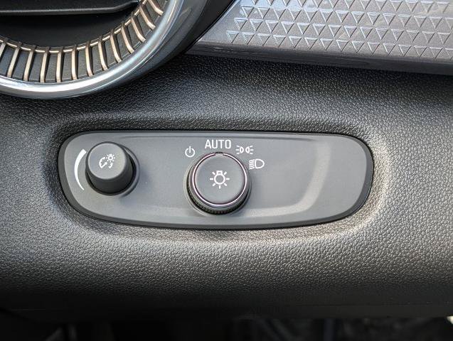 Used 2025 Chevrolet Trax ACTIV w/ Driver Confidence Package FWD image 20