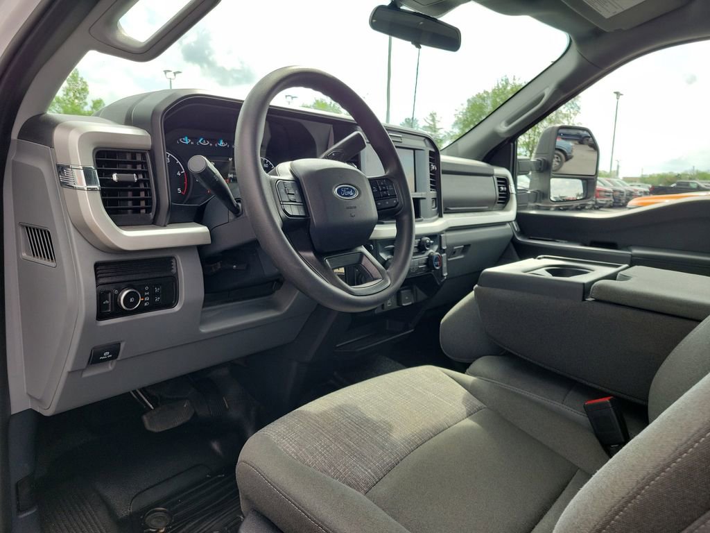 Certified 2025 Ford F350 XLT AWD/4WD image 21