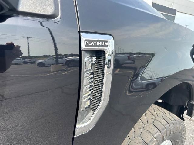 Certified 2019 Ford F250 Platinum w/ Platinum Ultimate Package AWD/4WD image 28