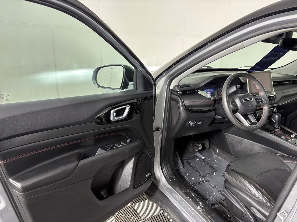 Used 2022 Jeep Compass Trailhawk w/ Sun and Sound Group image 13