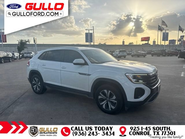 Used 2024 Volkswagen Atlas Cross Sport SE FWD image 3