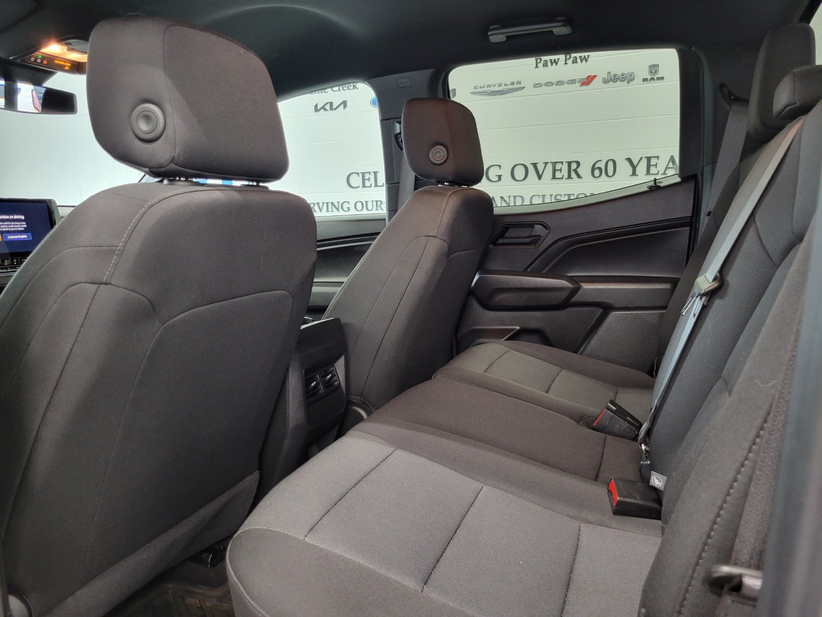 Used 2025 Chevrolet Colorado Trail Boss AWD/4WD image 23