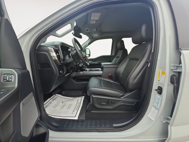 Certified 2025 Ford F350 Lariat w/ Black Appearance Package AWD/4WD image 9