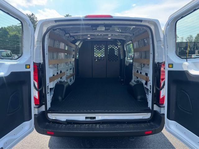 Certified 2025 Ford Transit 250 Low Roof w/ Exterior Upgrade Package RWD image 5